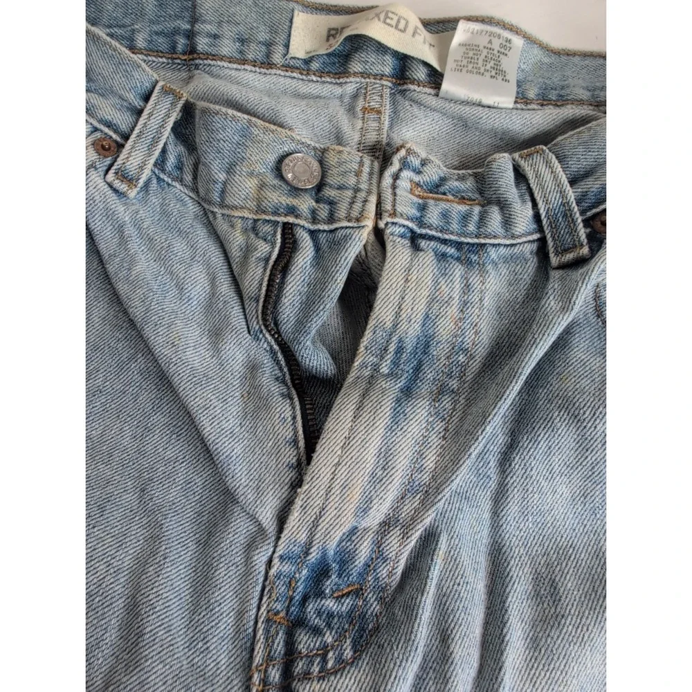 VTG Y2K Levis 550 Jeans Men's 34x34 Denim Made In USA Med Wash Light Fade 2001
